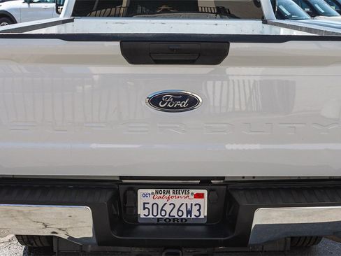 Used 2023 Ford F250 XL w/ XL Chrome Package image 12