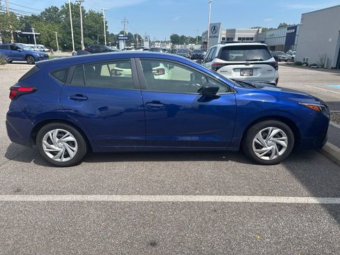 Used 2024 Subaru Impreza 2.0i AWD/4WD image 3