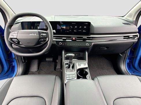 New 2026 Kia Sportage EX image 3