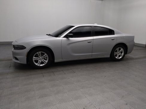 Used 2023 Dodge Charger SXT RWD image 2