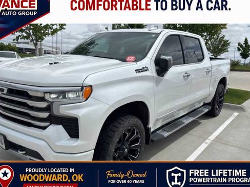 Used 2023 Chevrolet Silverado 1500 High Country w/ High Country Premium Package AWD/4WD image 1