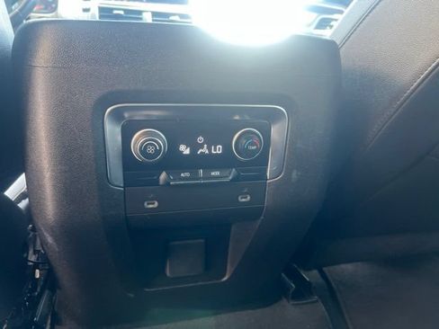 Used 2021 Chevrolet Tahoe Z71 AWD/4WD image 25