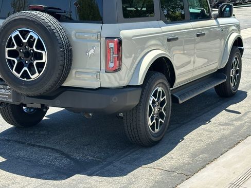 New 2026 Ford Bronco Outer Banks AWD/4WD image 8