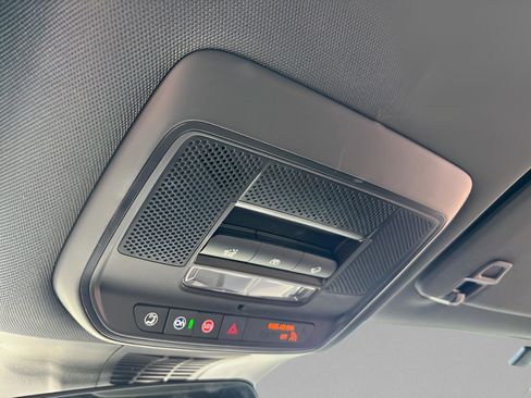 Certified 2024 Honda Prologue Touring image 24