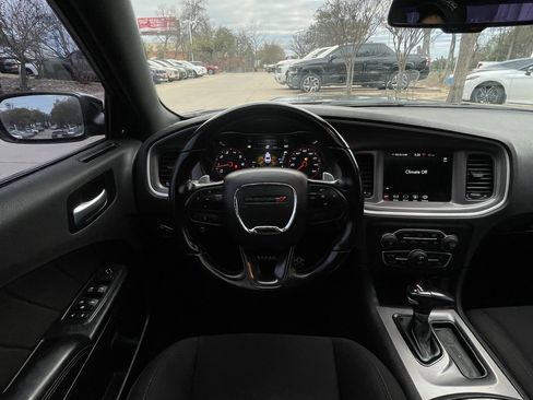 Used 2022 Dodge Charger R/T w/ Blacktop Package image 10
