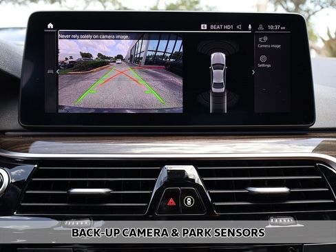 Used 2023 BMW 530e w/ Premium Package image 7