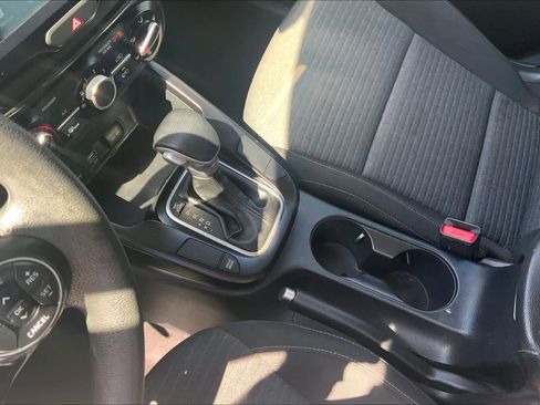 Used 2021 Kia Soul S FWD image 17
