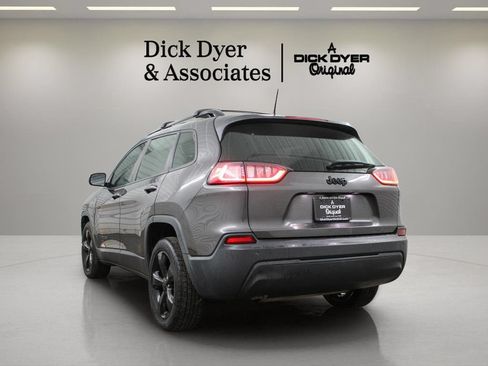 Used 2020 Jeep Cherokee Latitude Plus FWD image 9
