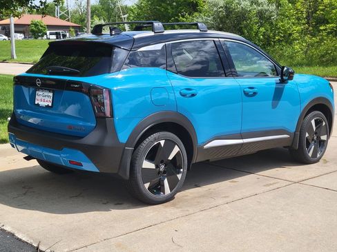 New 2025 Nissan Kicks SR w/ Illumination Package image 3