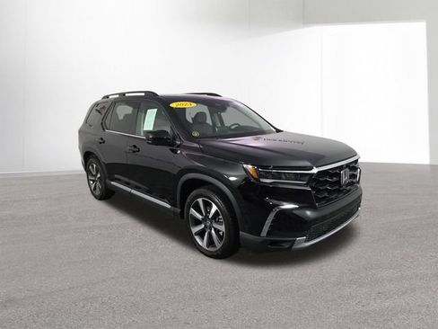 Used 2024 Honda Pilot Elite image 11