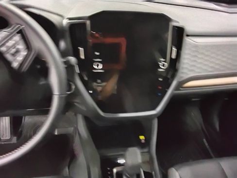 Used 2025 Subaru Forester Sport image 12