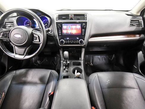 Used 2019 Subaru Outback 2.5i Limited w/ Popular Package #2 AWD/4WD image 3