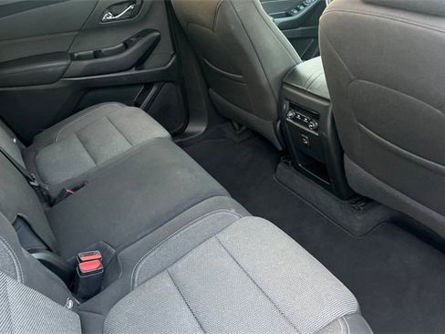 Used 2023 Chevrolet Traverse LT image 20
