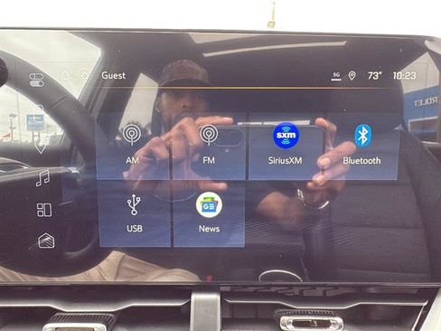 New 2026 Chevrolet Equinox LT w/ Convenience Package II FWD image 20
