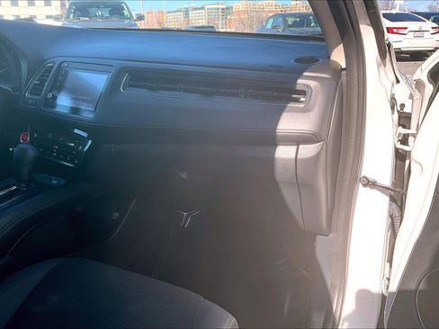 Used 2021 Honda HR-V EX image 14