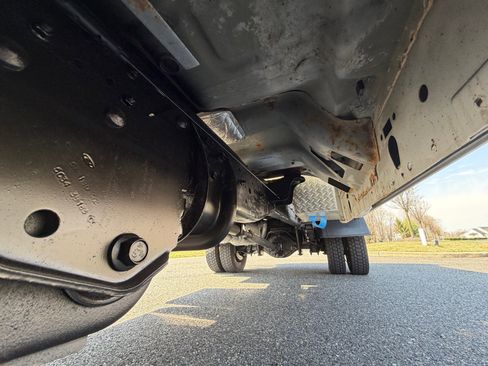 Used 2006 Ford F550 2WD Regular Cab Super Duty image 35