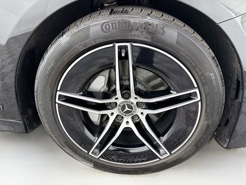 Used 2025 Mercedes-Benz E 350 Sedan image 31