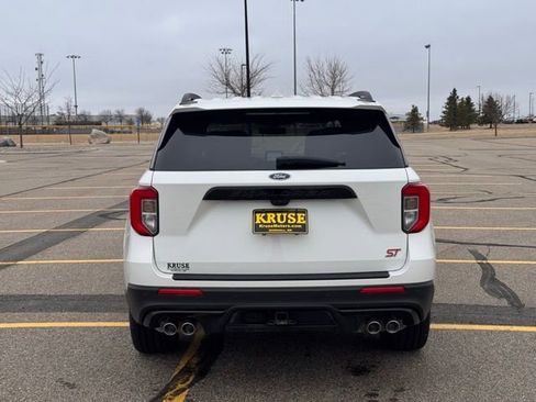 Used 2023 Ford Explorer ST w/ Technology Package image 33