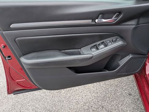 Certified 2022 Nissan Altima 2.5 SV image 11