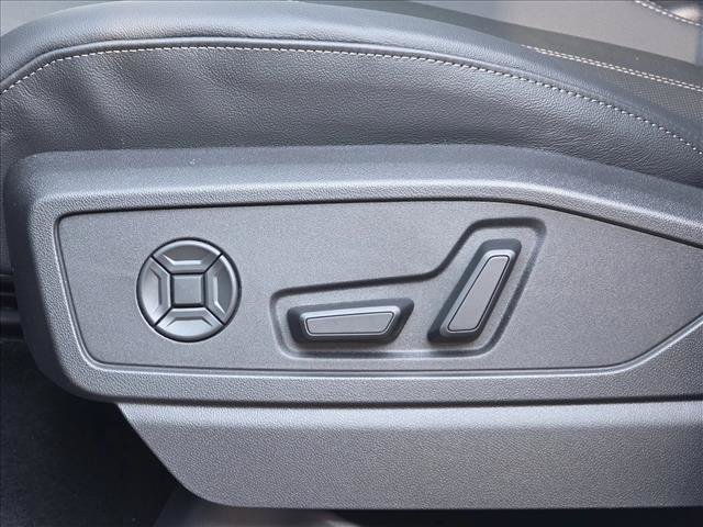 Certified 2025 Audi Q5 Premium Plus w/ Premium Plus AWD/4WD image 15