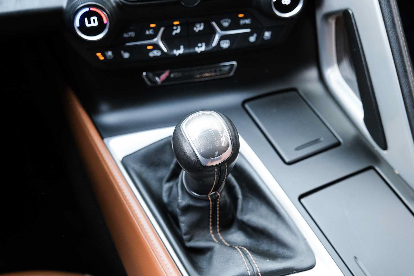 Used 2014 Chevrolet Corvette Stingray Coupe RWD image 34