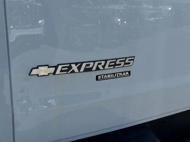 Used 2016 Chevrolet Express 2500 RWD image 28