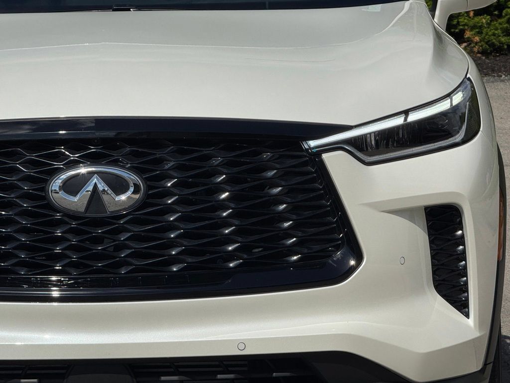 Used 2025 INFINITI QX60 Luxe w/ Black Edition AWD/4WD image 5