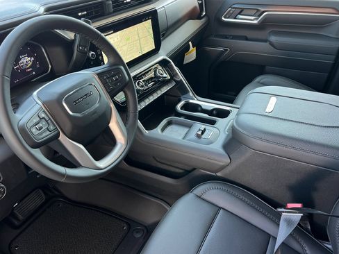 New 2026 GMC Sierra 3500 Denali w/ Denali Reserve Package AWD/4WD image 7