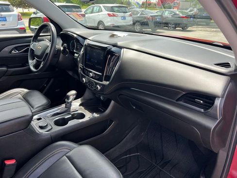 Used 2021 Chevrolet Traverse Premier AWD/4WD image 30