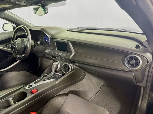 Used 2020 Chevrolet Camaro LS RWD image 23