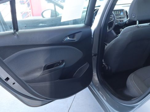 Used 2018 Chevrolet Cruze LT image 26