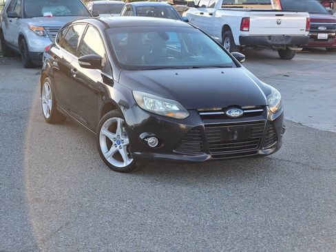 Used 2012 Ford Focus Titanium FWD image 4