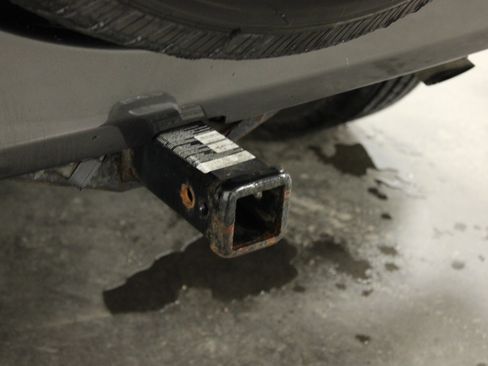 Used 2016 Jeep Wrangler Unlimited Sahara w/ Connectivity Group image 12