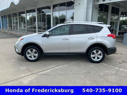 Used 2014 Toyota RAV4 XLE AWD/4WD image 2