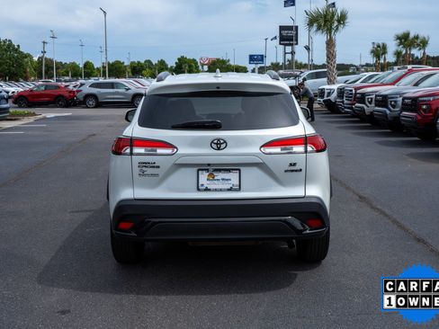 Used 2023 Toyota Corolla Cross AWD Hybrid image 4