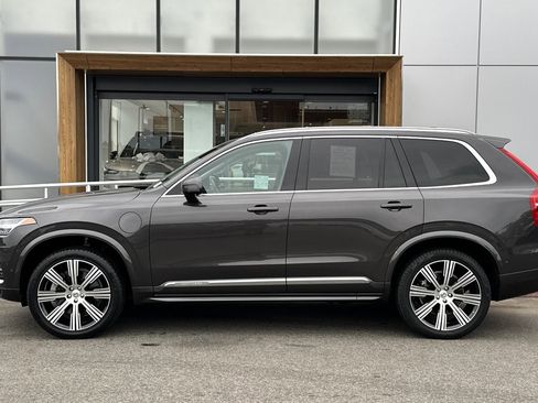 Used 2023 Volvo XC90 T8 Plus image 5