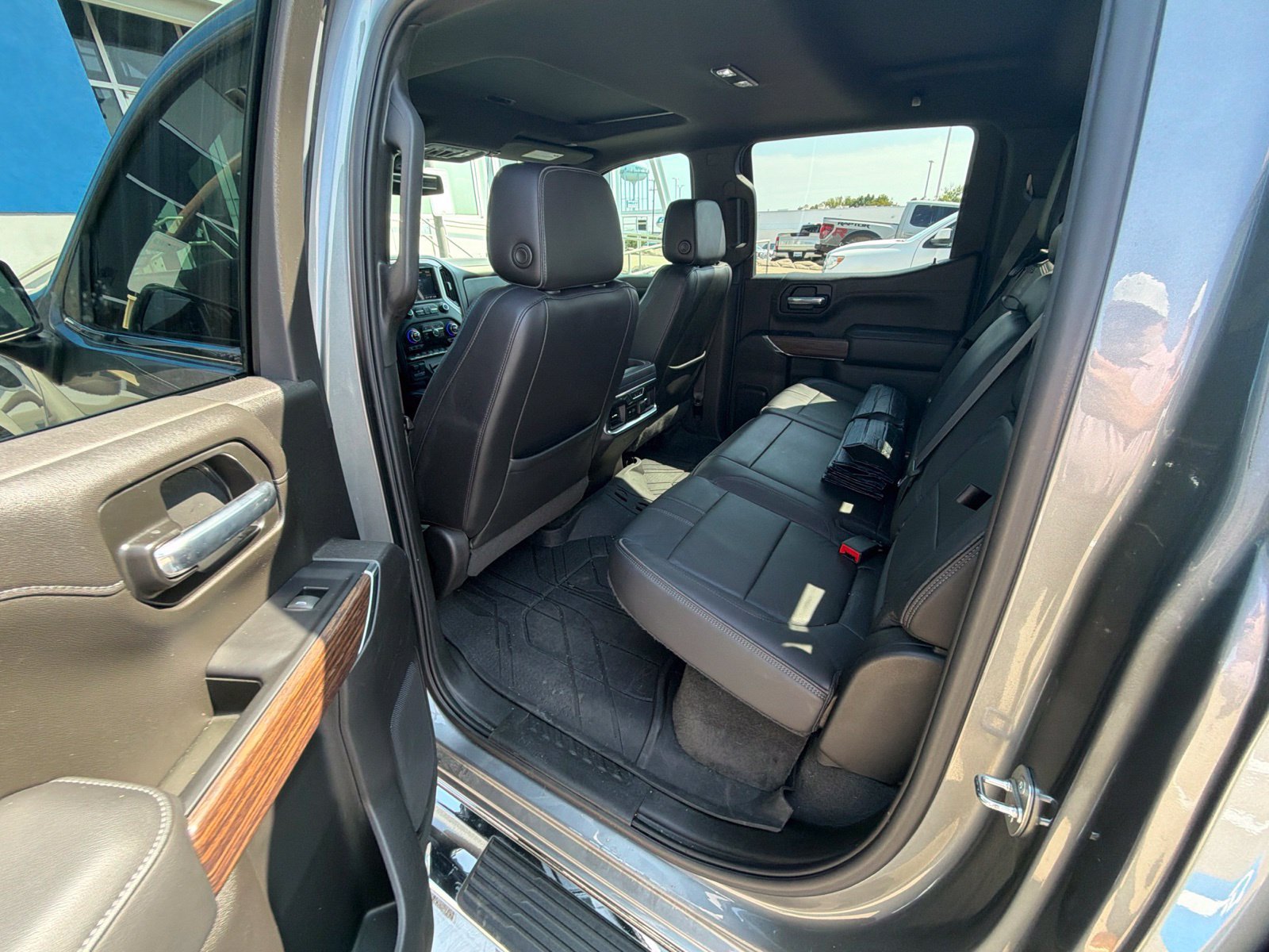 Used 2021 Chevrolet Silverado 1500 High Country AWD/4WD image 12