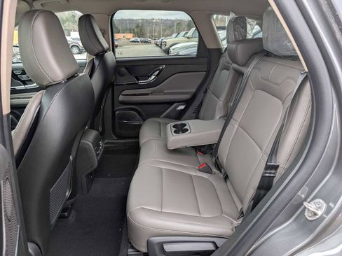 New 2026 Lincoln Corsair Premiere image 16