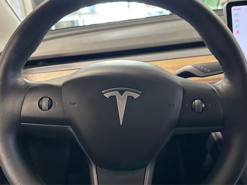Used 2021 Tesla Model 3 Long Range image 21