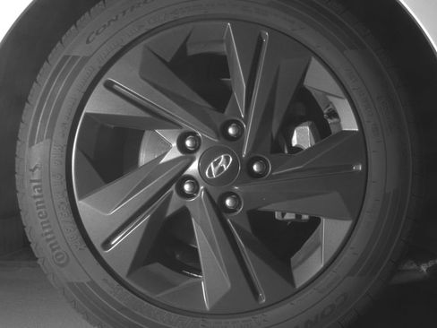 Used 2022 Hyundai Elantra SEL w/ Convenience Package FWD image 13