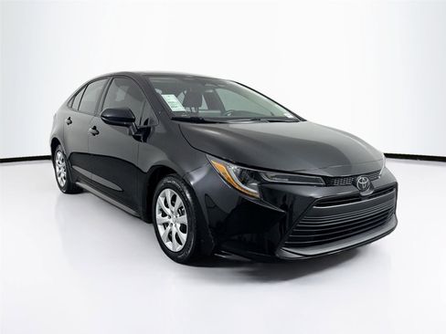 Certified 2023 Toyota Corolla LE image 9