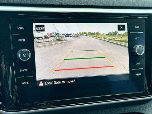 Used 2022 Volkswagen Atlas SEL Premium image 17