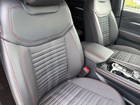 Certified 2026 Ford Explorer ST-Line RWD image 32