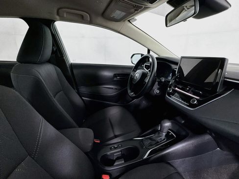 Used 2025 Toyota Corolla LE FWD image 48
