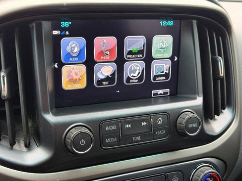 Used 2018 Chevrolet Colorado Z71 w/ Z71 Midnight Edition image 15