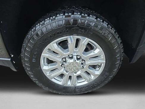 Used 2023 GMC Sierra 3500 Denali w/ Denali Ultimate Package AWD/4WD image 11