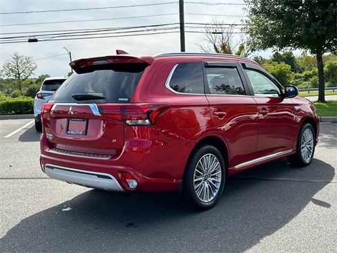 Used 2022 Mitsubishi Outlander GT image 4