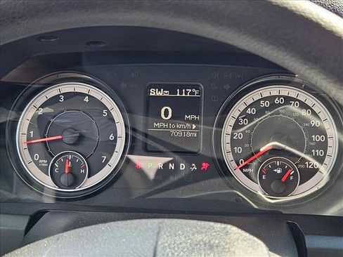 Used 2022 RAM 1500 Classic SLT AWD/4WD image 9