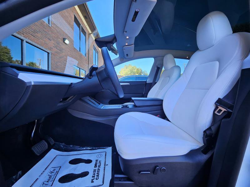 Used 2023 Tesla Model Y AWD image 36