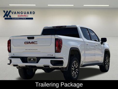 Used 2024 GMC Sierra 1500 AT4 w/ Technology Package AWD/4WD image 8